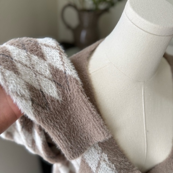 NWOT William Rast Argyle Patterned Brown and White Women's Sweater Size Large - Picture 5 of 9